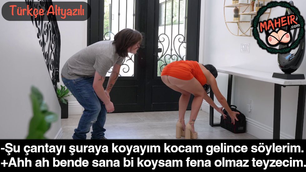 Arkadaşının Annesi Önünde Eğilince Etek Altına Bakıyor