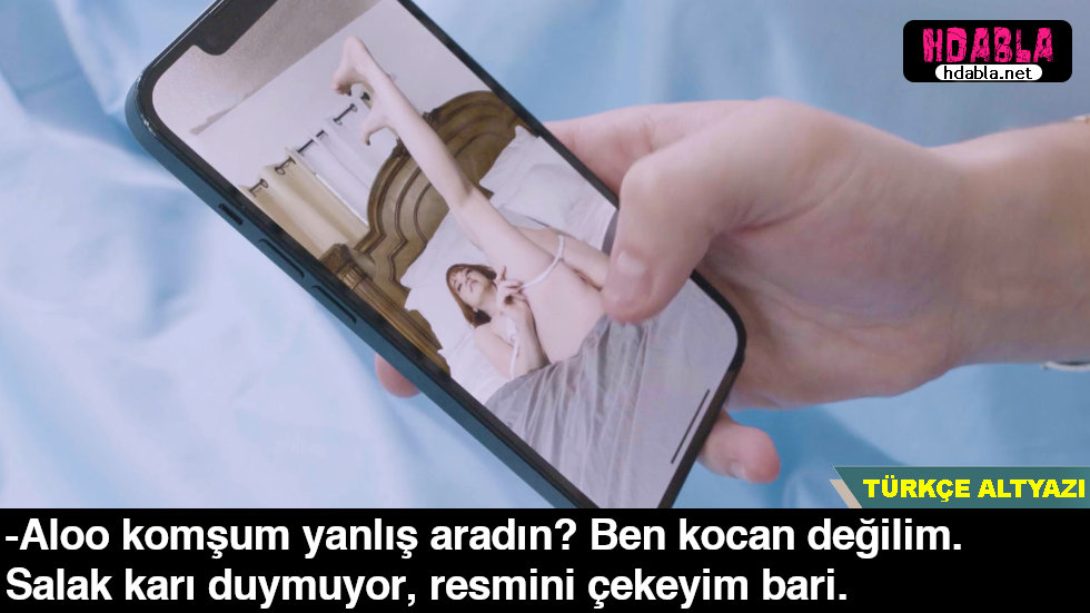 Komşunun karısı yanlışlıkla çıplak görüntülü arayınca Ekran görüntüsü alıp şantaj yaptı